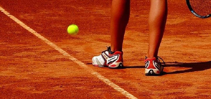 good tennis shoes for flat feet