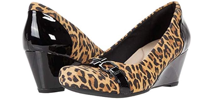 Clarks Womens Flores Poppy Pump, Tan Leopard Suede, 6.5