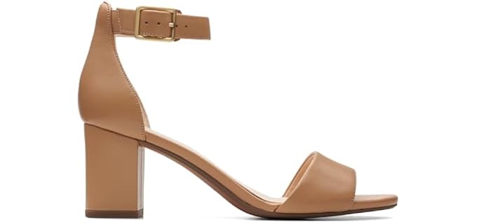 Clarks Women's Deva Mae Pump, Camel Leather, 10 US