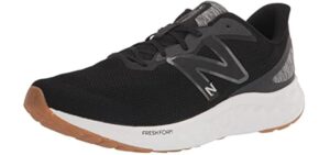 New Balance Men's Fresh Foam Arishi V4 Running Shoe Black/Silver Metallic