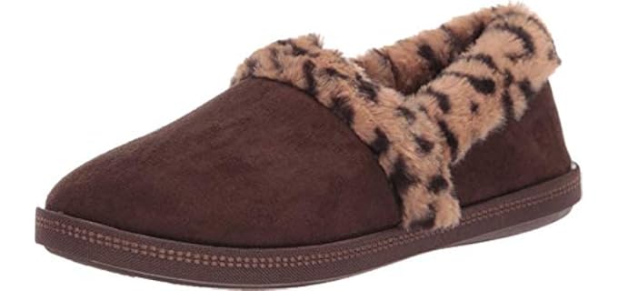 Skechers Women's Cozy Campfire - Frisky GAL - Microfiber Slipper with Faux Fur Lining Shoe, Chocolate, 8.5 M US
