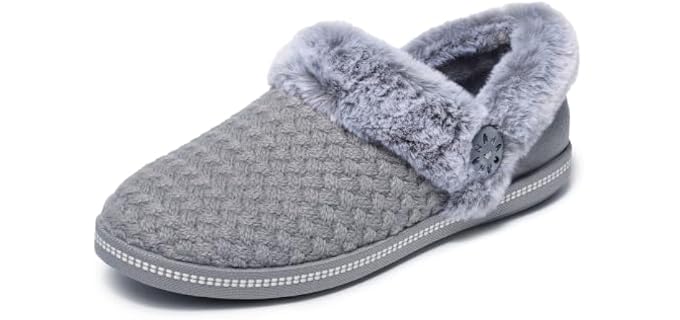 Skechers Women's COZY CAMPFIRE - FROSTY PROMISE, Quilted faux fur knit button detail slipper, Charcoal, 8M